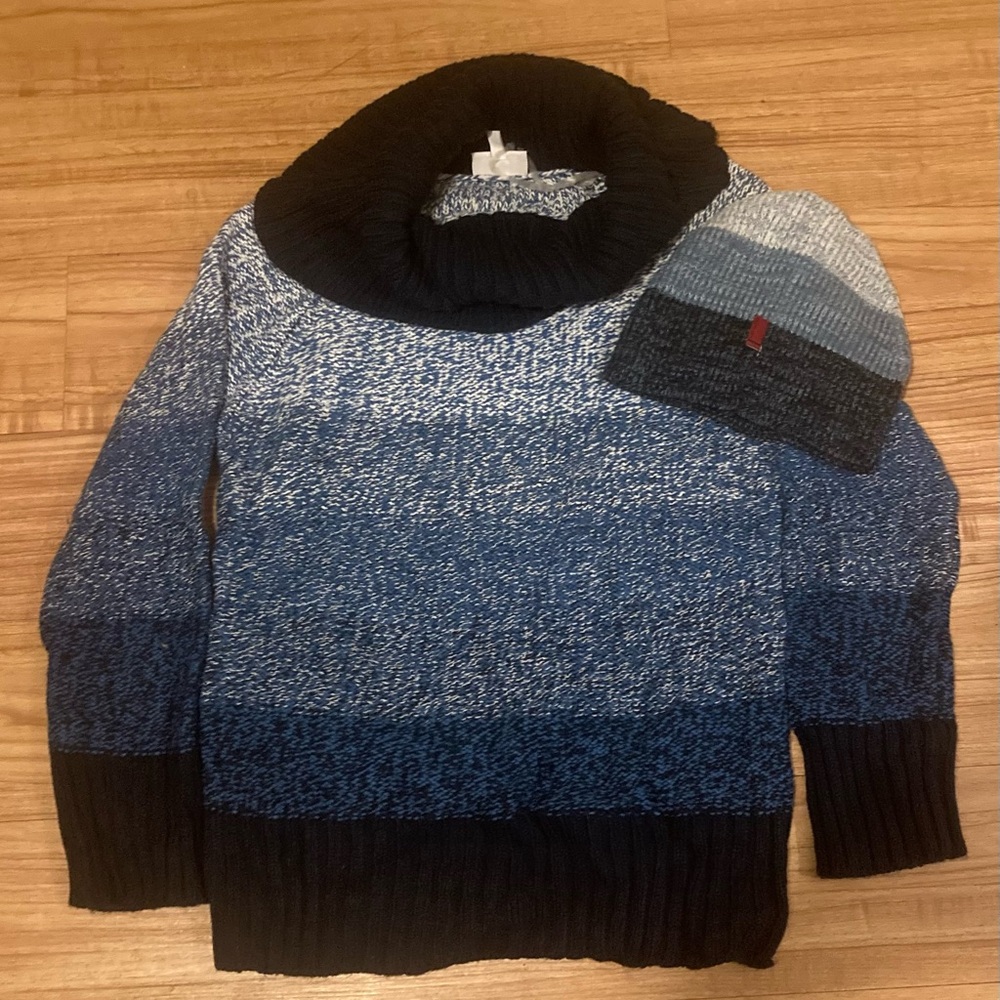 Fashion Bug Men's Black and Blue Turtleneck Sweater